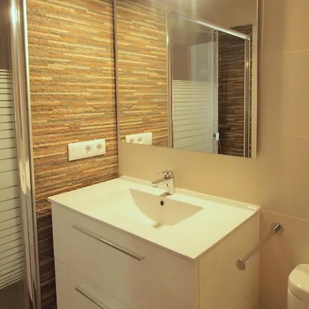 Sleeps 6 Pool Wifi