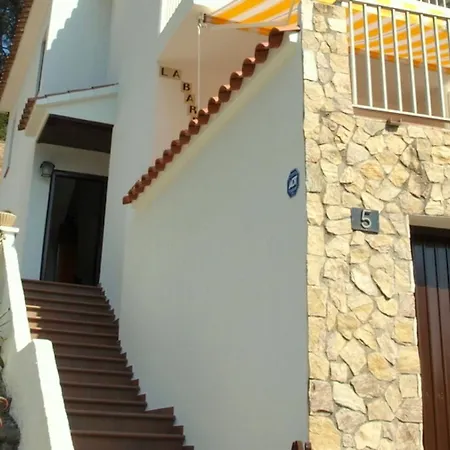Sleeps 6 Pool Wifi